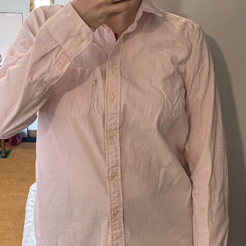 Levi’s pink shirt size M like new
