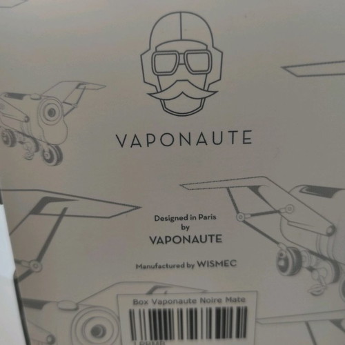 La Petite Box Vaponaute black like new 75W mod with 1 18650 battery