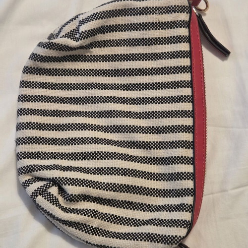 Neseser Marks & Spencer like new, black and white