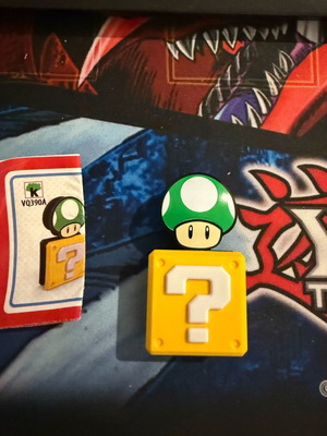 Kinder Joy Super Mario green mushroom new