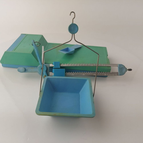 Old Soviet kitchen scale 1-50 g used, in box