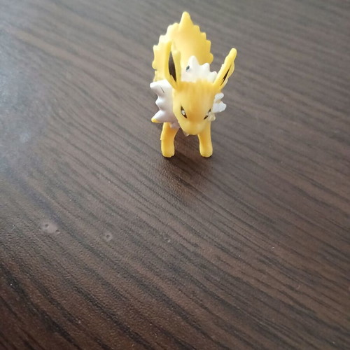 Jolteon Pokemon figure Gen 1 mini