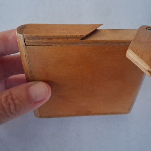 Wooden pocket cigarette case used vintage 1940s