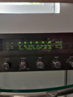 Ράδιοενισχυτής Silver SS91 μεταχειρισμένος, 20 watt ανά κανάλι, θέμα στα FM