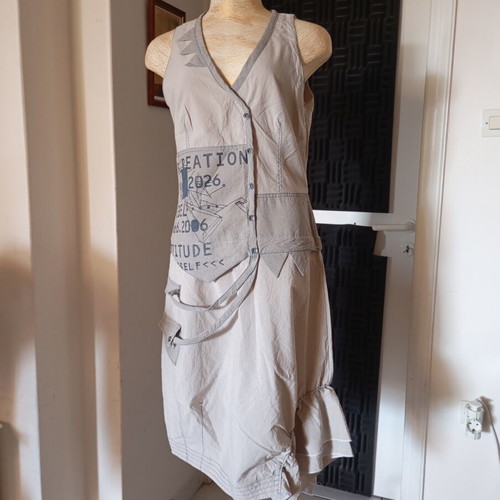 Vintage dress size M, like new, gray