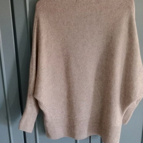 Zara cardigan size S beige like new