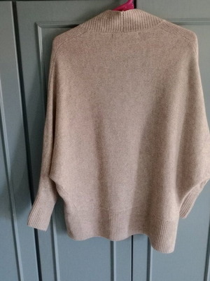 Zara cardigan size S beige like new