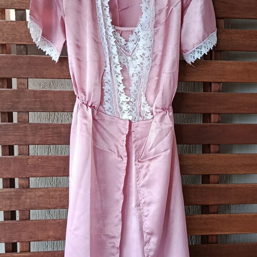 Vintage pink satin nightgown with robe set like new, size S/M