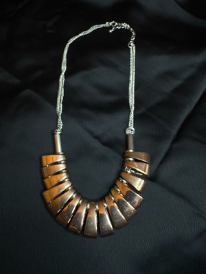 Necklace new pink and silver