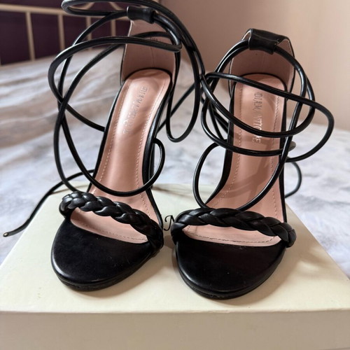 Diamantique Black Sandals Size 36 Like New With Knee-High Laces