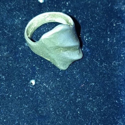 Ring No.2 silver, like new, elegant and solid