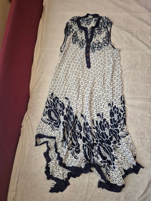 Indian midi dress L-XL like new, white and blue