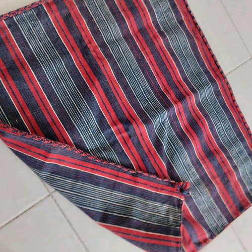Cotton woven pillow like new, 62x57 cm