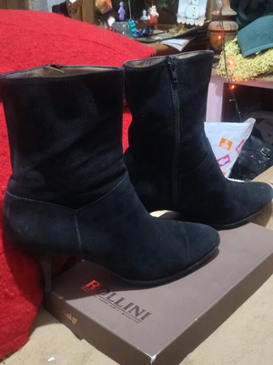 Lemonis Vibram classic leather ankle boots like new, black