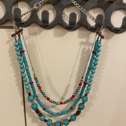 Handmade necklace with turquoise and coral stones like new