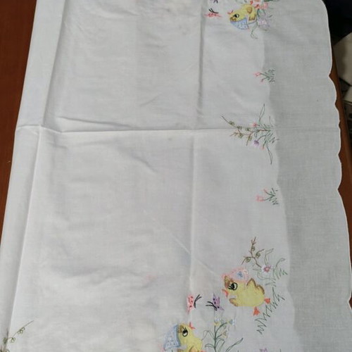 Easter tablecloth like new, cotton 82x82 cm