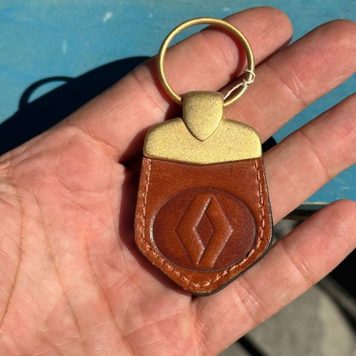 Renault vintage leather car keychain like new, embossed logo
