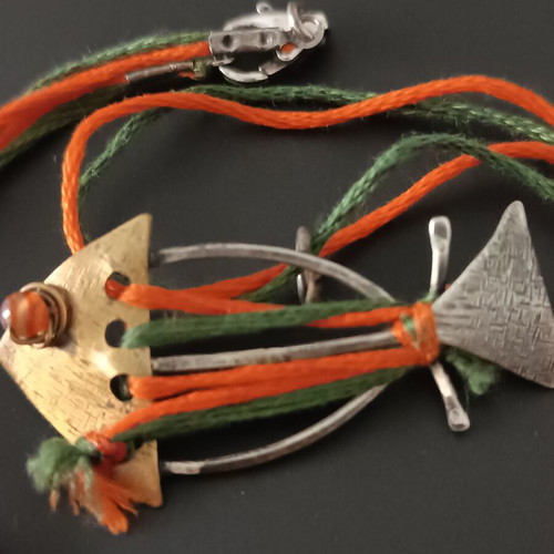 Silver necklace 925 with fish and threads, like new
