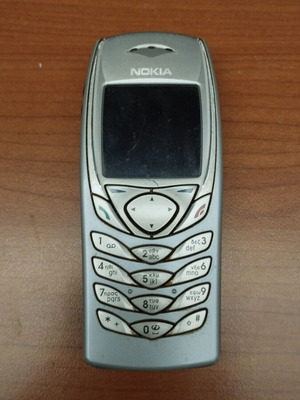Nokia 6100 used, unknown condition, gray