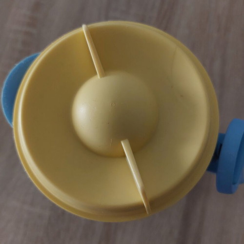 Tupperware jug 1.1lit used with removable handle and screw cap