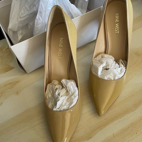 Nine West beige patent leather pumps new, high heel, size 38.5