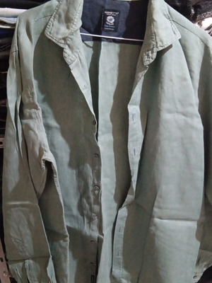 Shirt with long sleeve like new