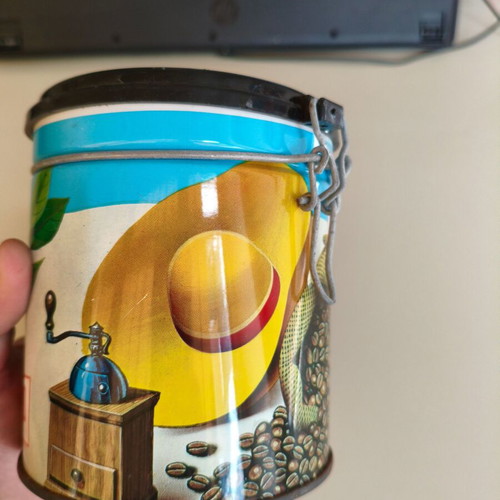 Collectible Bravo tin box from 1980 like new
