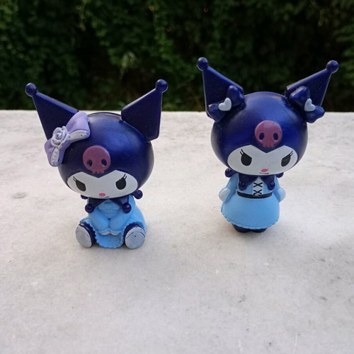 Kuromi figures used, pack of 2 with damage