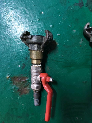 Water pressure nozzle used with strong power