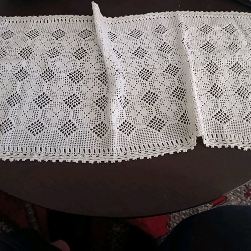 Handmade table runner like new