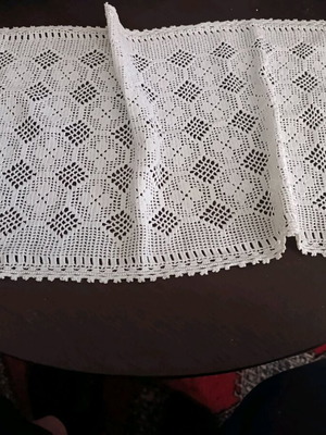 Handmade table runner like new