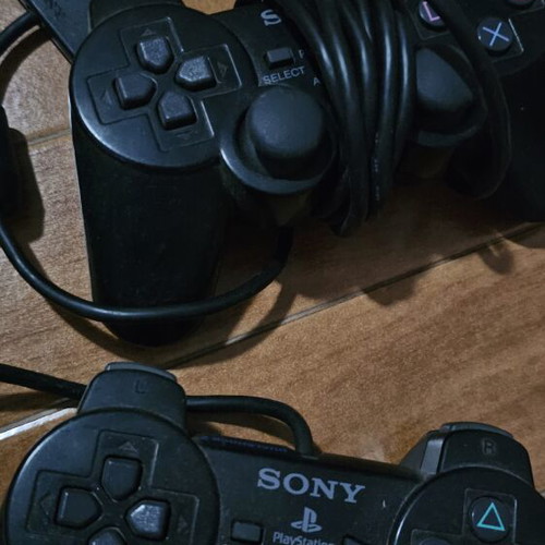 PlayStation 2 controllers, set of 2
