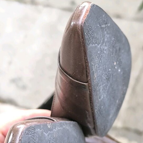 J. Burnazos 7 cm leather pumps like new, brown, size 37