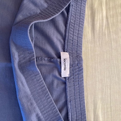 Lecomte women's elastic skirt size L blue like new