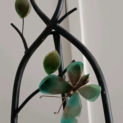 Italian stand for paintings new, iron with butterfly decoration