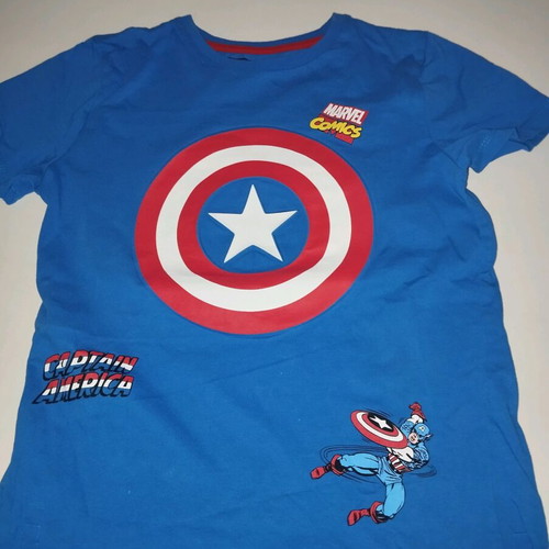 Marvel Captain America t-shirt for boy 7-8 years like new with embossed logo