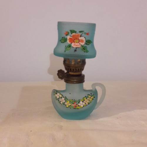Vintage oil lamp like new, working condition