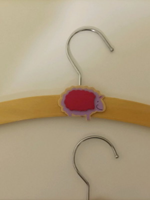 Children's hangers like new, pack