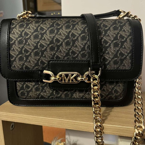 Michael Kors shoulder bag black like new