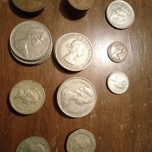 Lot of thirty English coins