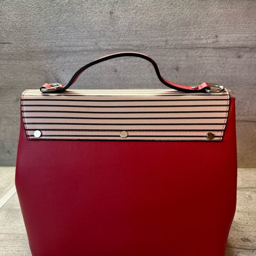 Dalmatian Dogo women's handbag like new, vegan leather, white and red