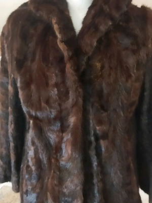Fur jacket brown like new, size M, by Furs Kapralos