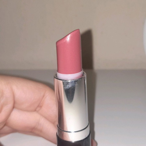Korres lipstick rose used, number 16