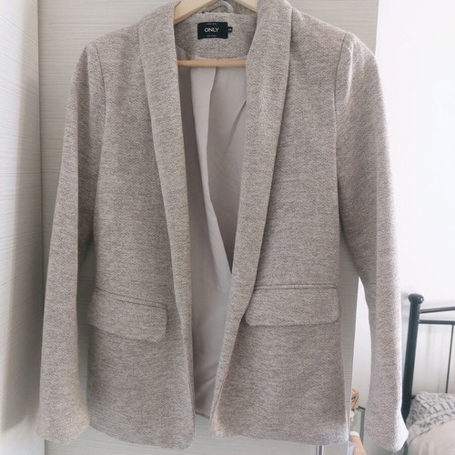 Only blazer women's size 38 like new, beige