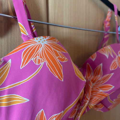 Swimwear tops used, 2 pieces, 80C, Women’s Secret and H&M