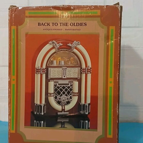 Vintage radio jukebox style used, 20cm