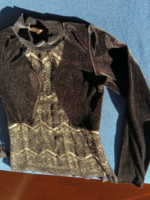 Velvet top with lace like new, black, size S