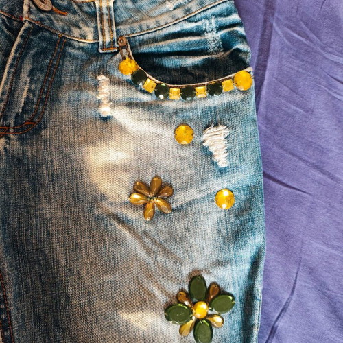 A-Style Capri jeans like new, blue with emerald and yellow stones