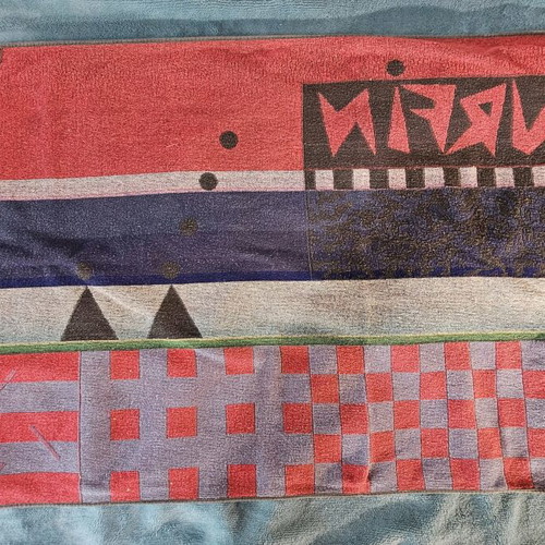 Vintage Surfin Beach Towel used, 90s pop art design
