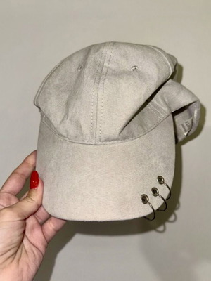 Hat gray with rings new